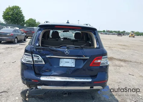 2015 Mercedes-Benz Ml 350 4Matic z USA, uszkodzony, nr VIN 4JGDA5HB0FA553859